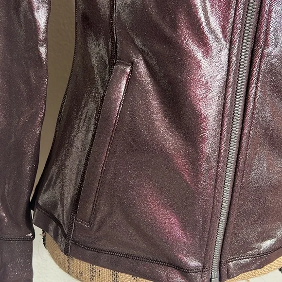043.Lululemon Define hooded jacket shine radiant foil print French press sizes 8 - Picture 13 of 16